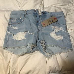 ⭐️NWT⭐️ Levi’s Shorts